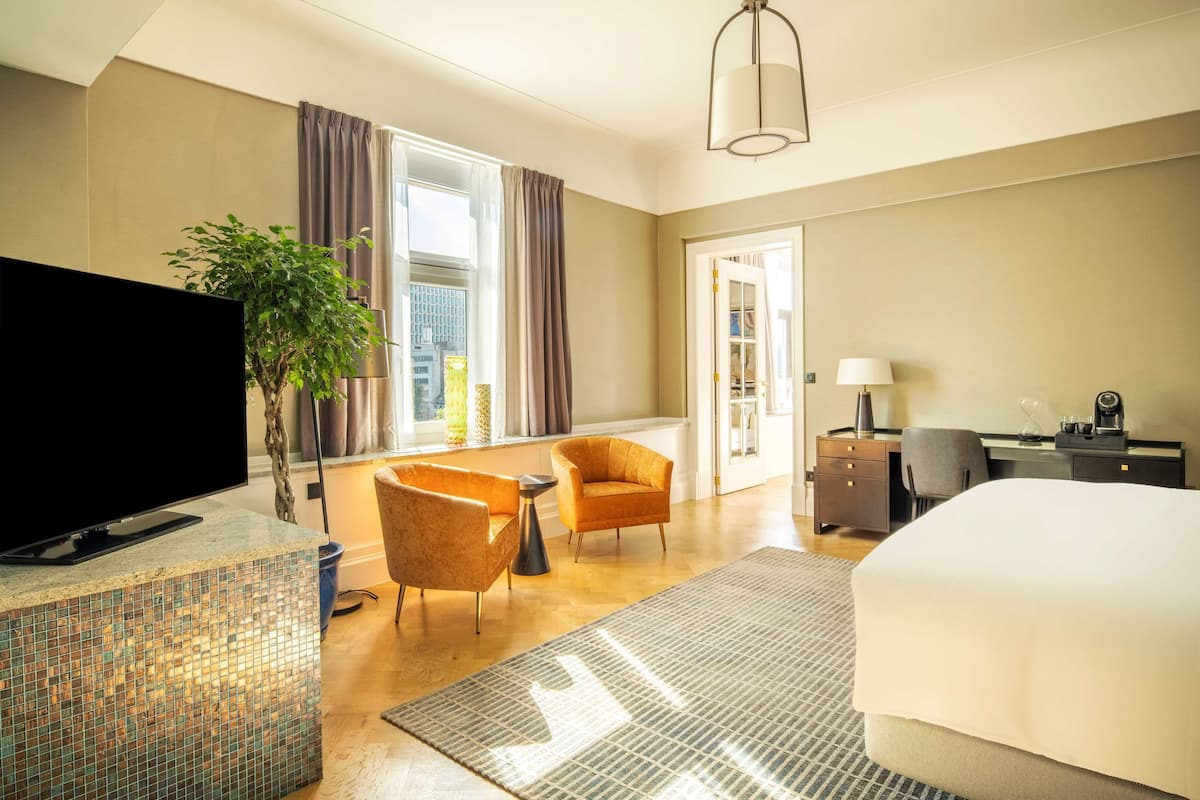 presidential suite, 1 king bed | 1 bedroom, premium bedding, down duvets, minibar