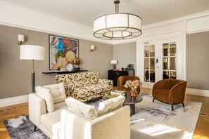 Presidential-Suite, 1 King-Bett | Wohnbereich