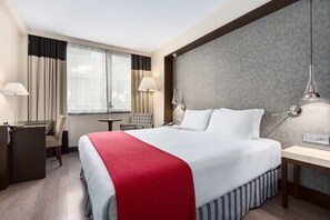 Hypoallergeen beddengoed, een minibar, een kluis op de kamer, een bureau