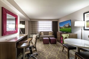 Junior Suite, 1 King Bed, Non Smoking | Egyptian cotton sheets, premium bedding, pillowtop beds, in-room safe - DoubleTree by Hilton Winston Salem - University (Winston-Salem)