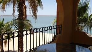 Unclassified image, 3 of 58, button - Grand Plaza La Paz Hotel & Suites (La Paz)