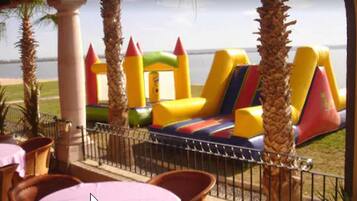 Children’s play area – indoor