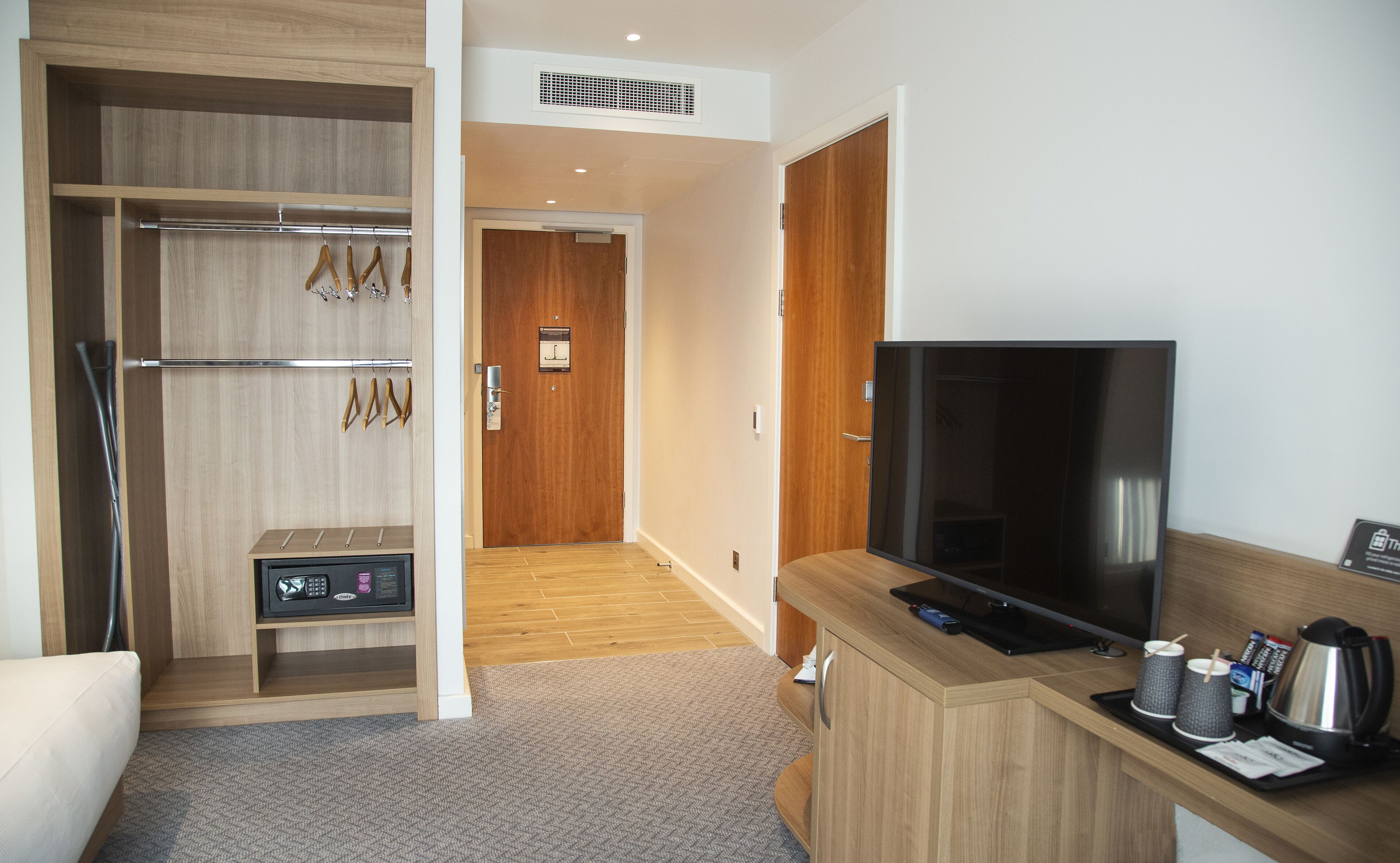 hypo-allergenic bedding, in-room safe, desk, blackout curtains