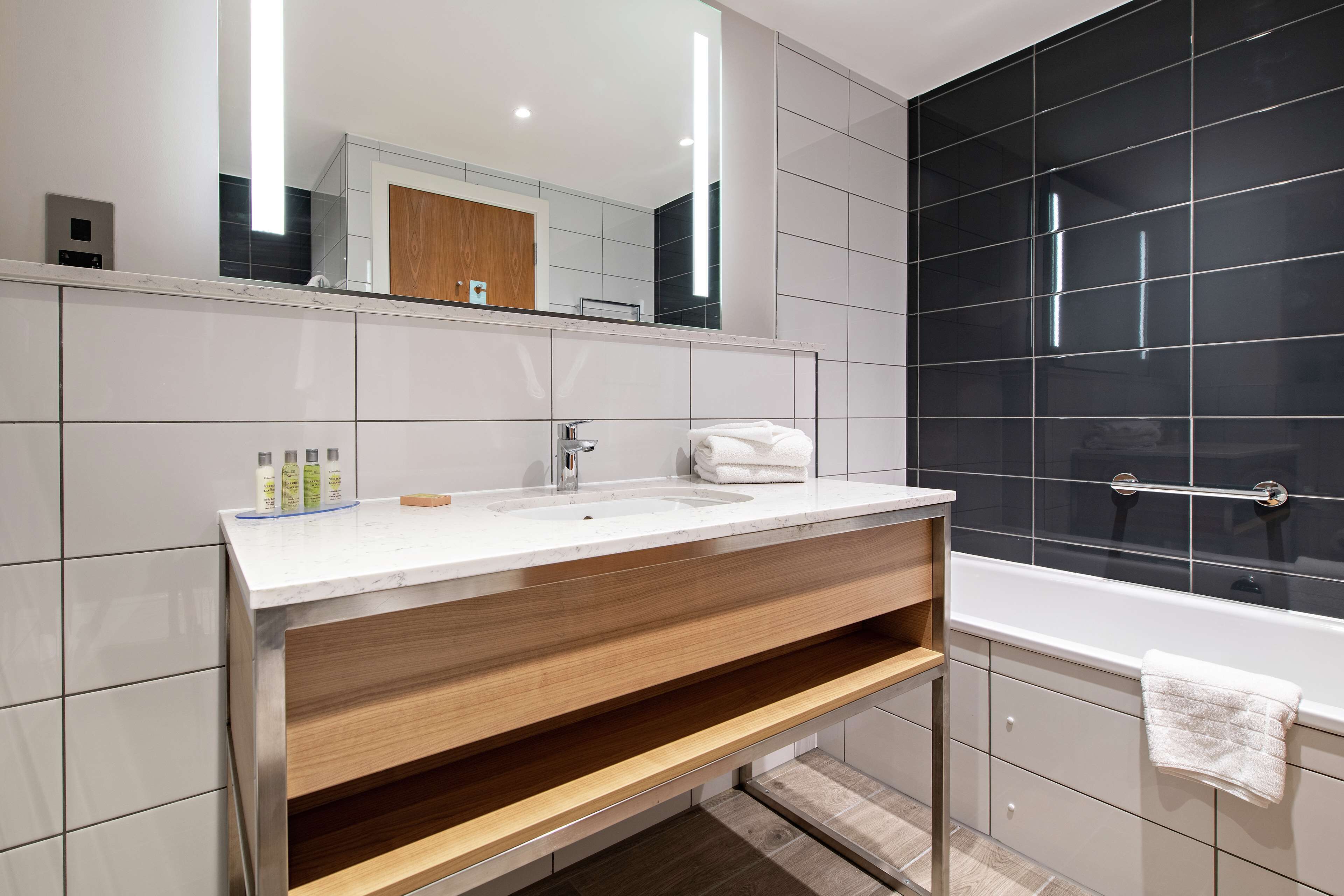 Photo - Hilton Garden Inn Abingdon Oxford