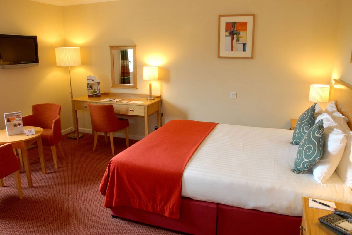 In-room safe, desk, iron/ironing board, WiFi (free)