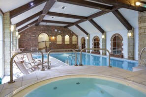 Una piscina techada