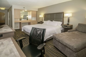 Premium bedding, desk, iron/ironing board, free cots/infant beds - Hampton Inn by Hilton Shreveport/Bossier City (Bossier City)