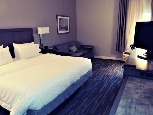 Premium bedding, desk, iron/ironing board, free cribs/infant beds
