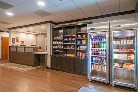 Reception. Hampton Inn by Hilton Shreveport/Bossier City