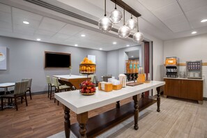 Free daily buffet breakfast