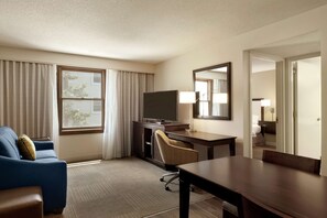 Suite, 1 King Bed, Accessible, Bathtub (Mobility/Hearing) | In-room safe, desk, iron/ironing board, free cots/infant beds