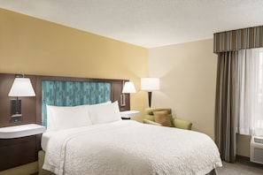 Premium bedding, in-room safe, desk, laptop workspace