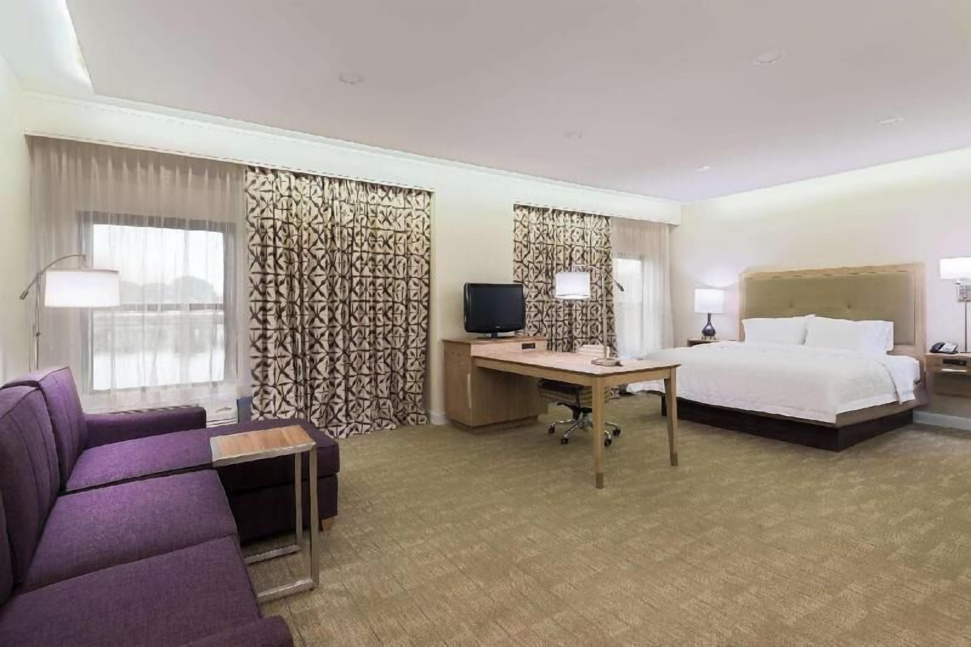 Strykejern/-brett og barnesenger (inkludert)