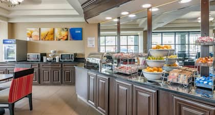 Comfort Suites Baymeadows Near Butler Blvd