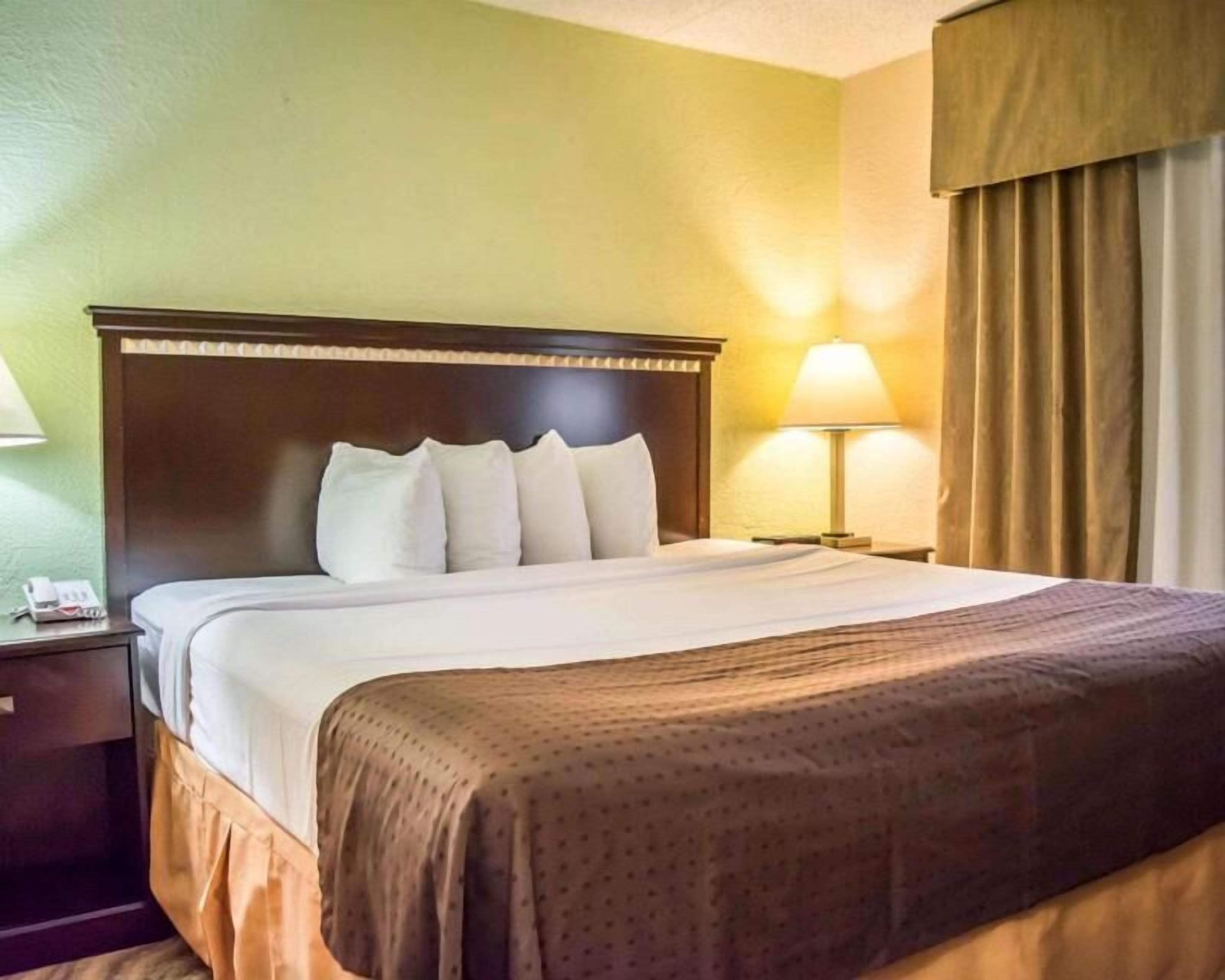 Blackout drapes, iron/ironing board, free WiFi, bed sheets