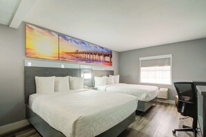 Cortinas blackout, tabla de planchar con plancha y wifi gratis 