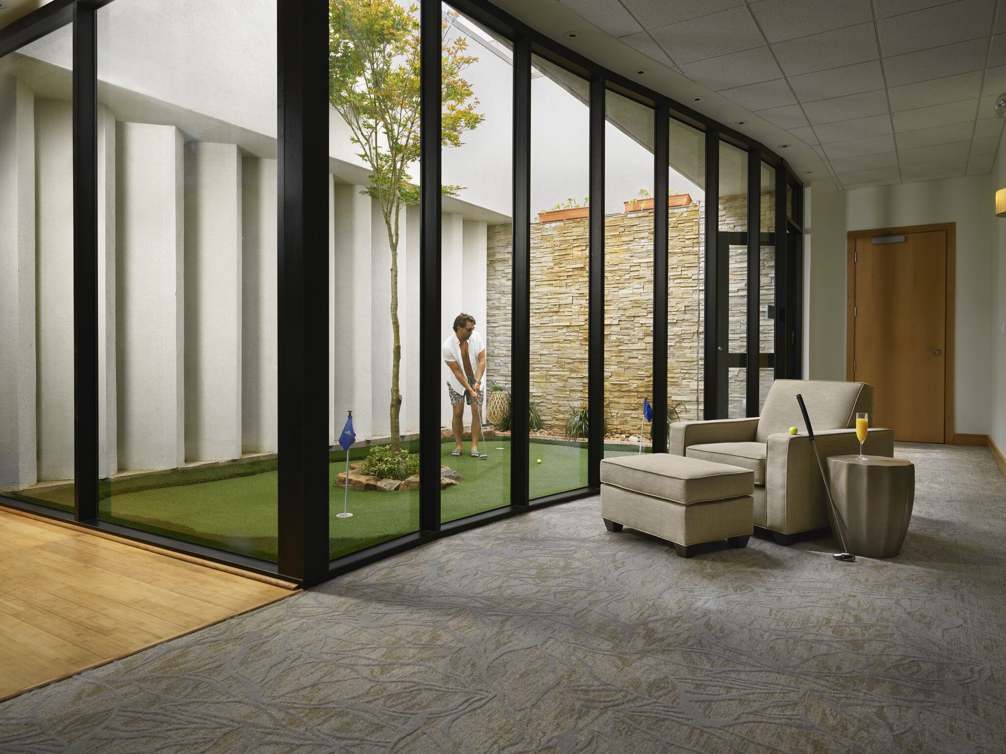 couples treatment room(s), hot tub, steam room, body treatments