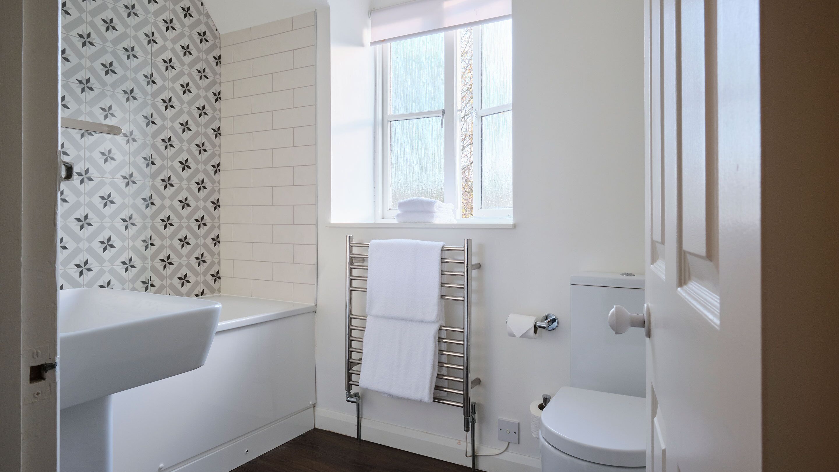 standard double room | 1 bedroom, individually decorated, individually furnished