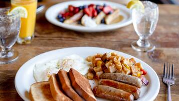 Déjeuner préparé sur commande (20 USD par personne)