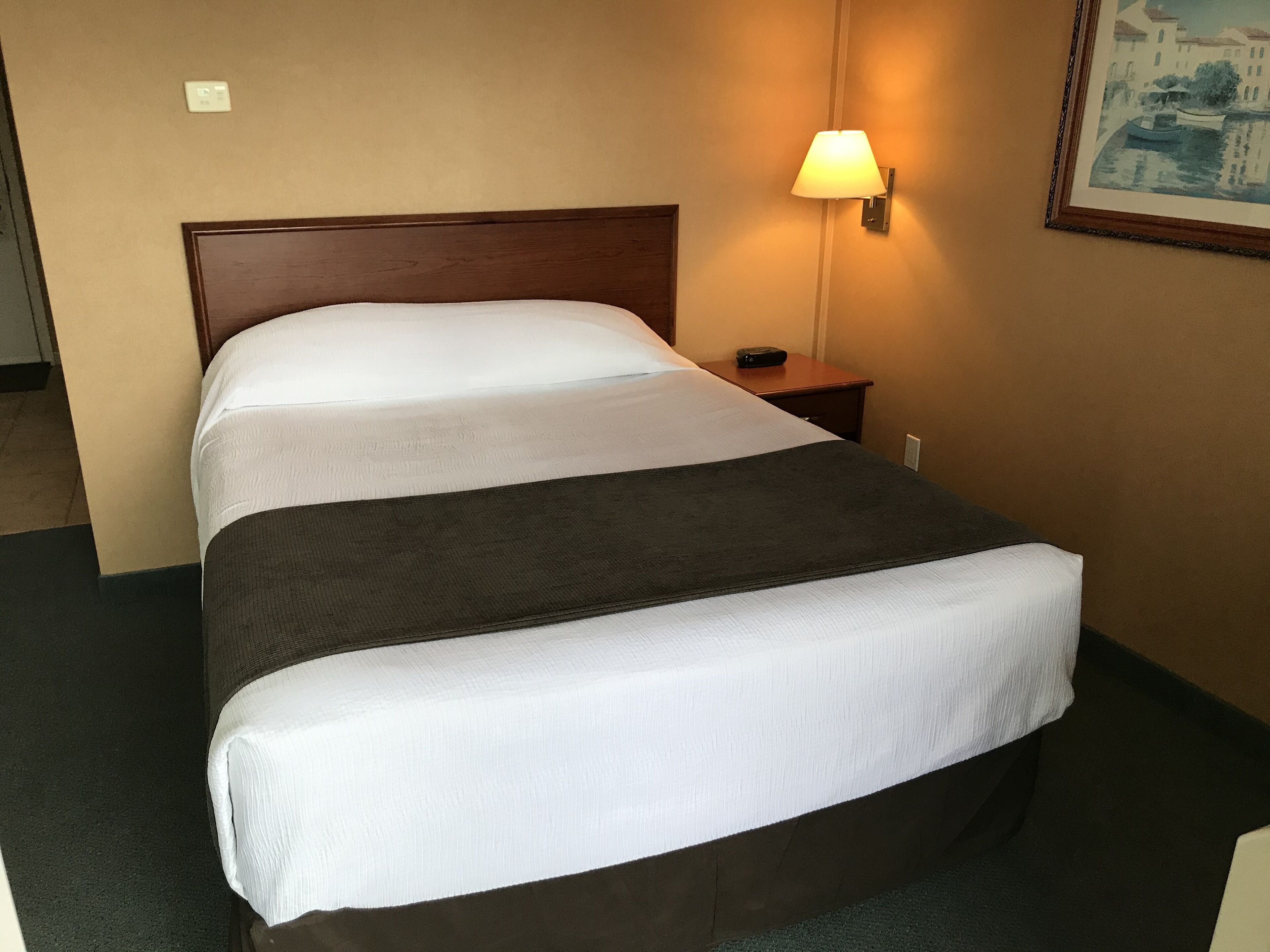 deluxe double room, 1 king bed with sofa bed, patio, ocean view | 1 bedroom, desk, free wifi, bed sheets