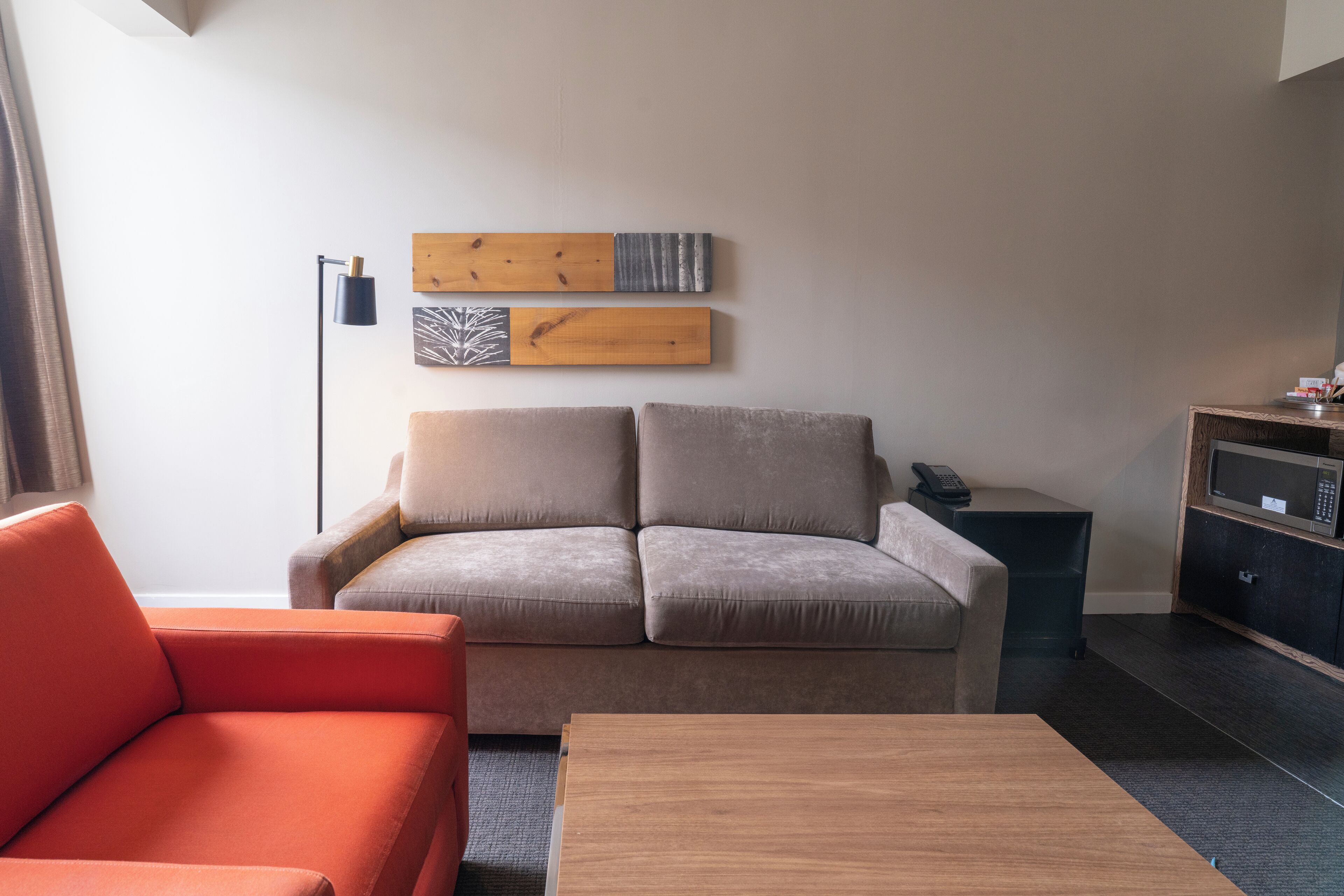 50-inch flat-screen tv with digital channels, tv