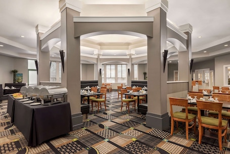 Desayuno buffet incluido todos los días