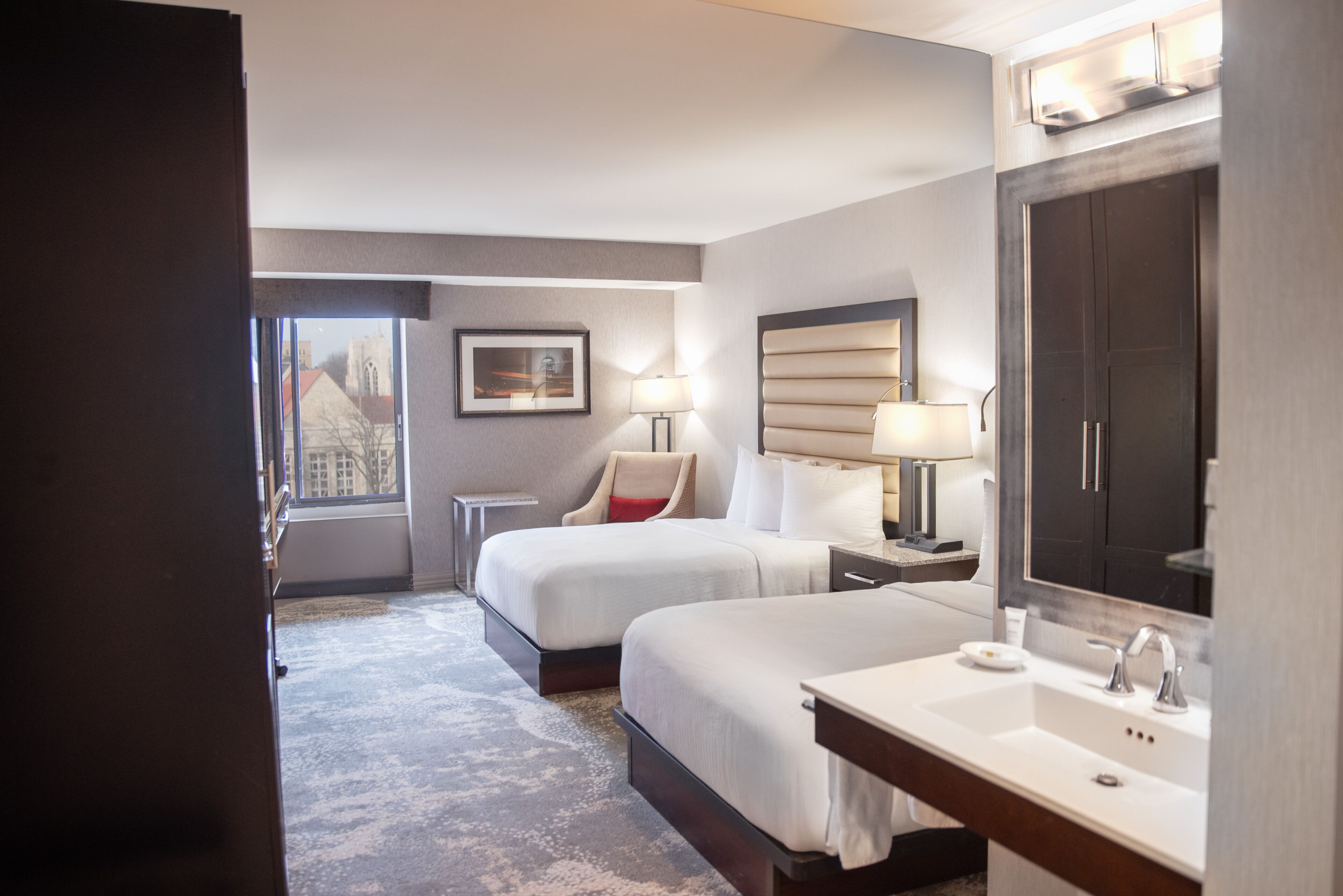 Premier Room, Roll-in Shower | Premium bedding, in-room safe, desk, blackout drapes