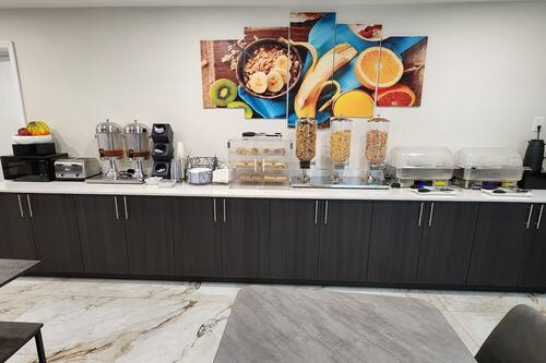 Free daily buffet breakfast