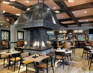 2 bars/lounges, poolside bar - Tenaya at Yosemite (Fish Camp)
