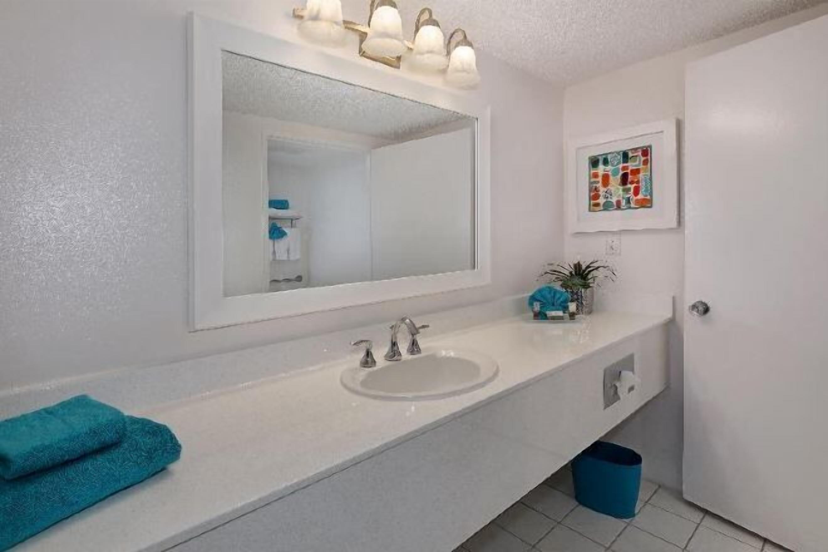 Badkar/dusch, hårtork och handdukar