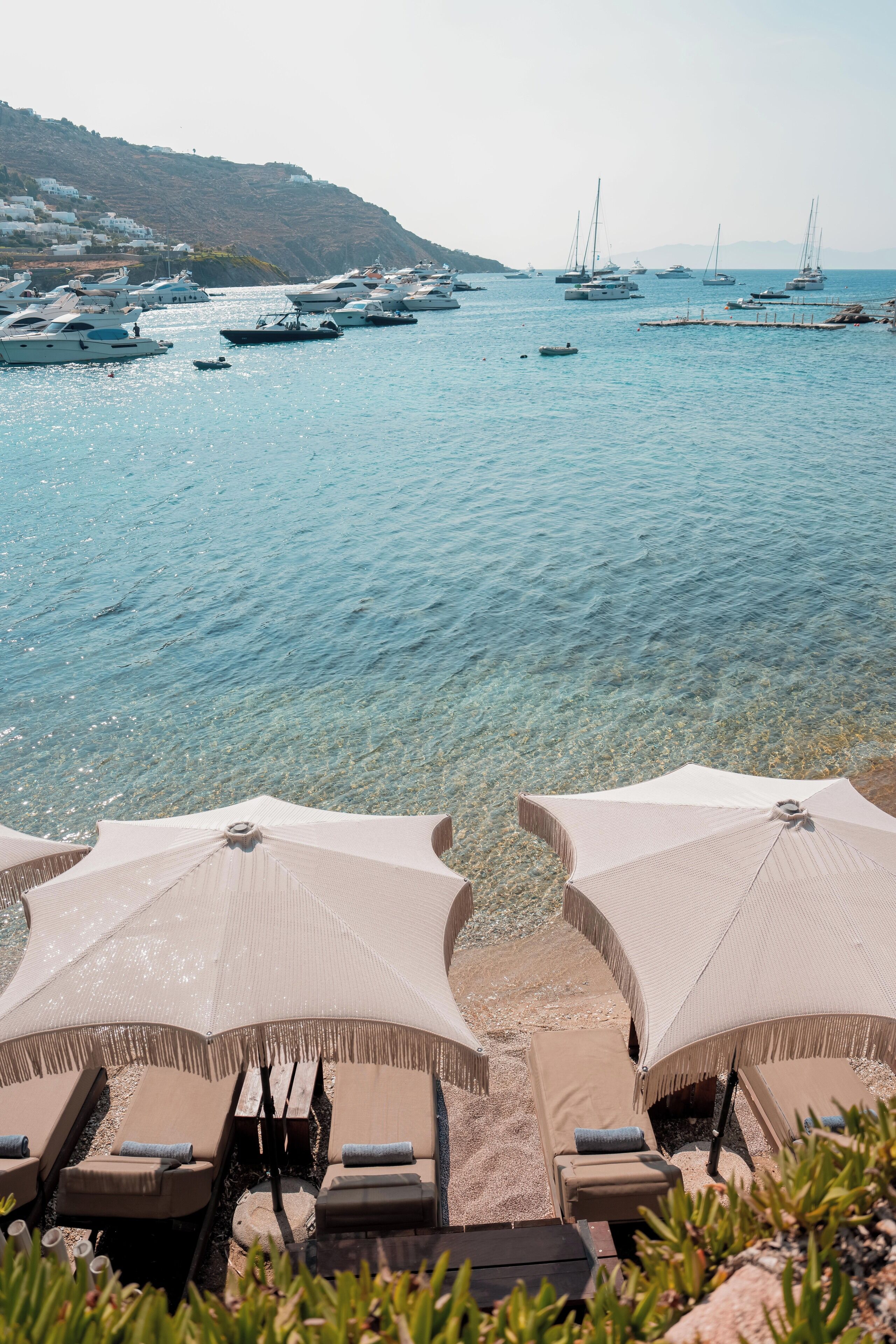 Private beach, sun-loungers, beach umbrellas, beach towels