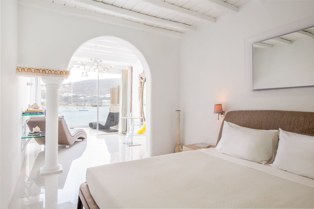 Junior Suite, Sea View | 1 bedroom, premium bedding, minibar, in-room safe