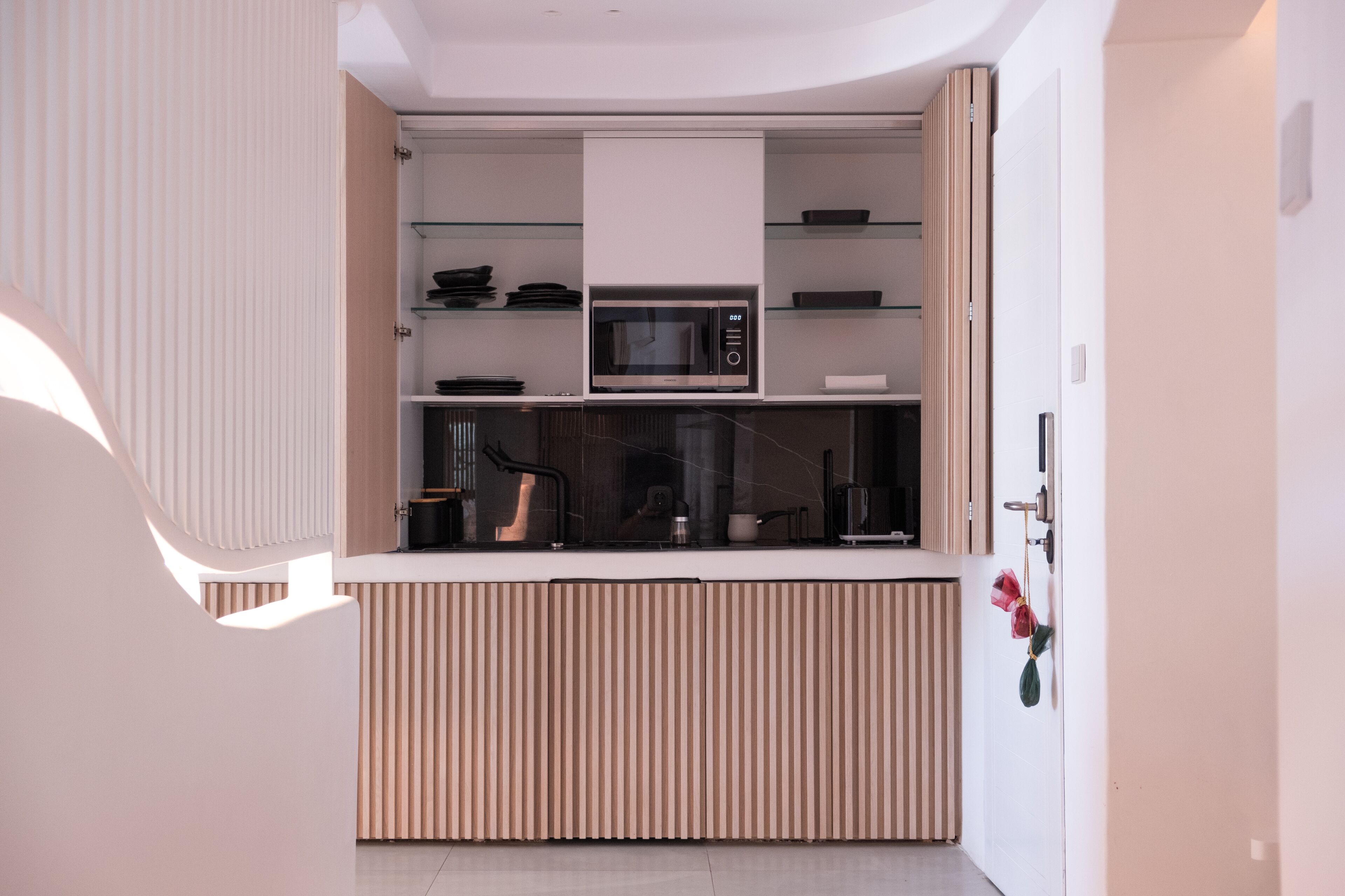 mykonos honeymoon luxury suite hot tub | 1 bedroom, premium bedding, minibar, in-room safe