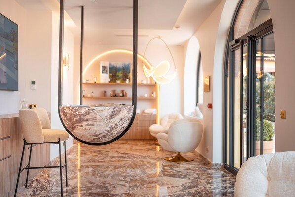 雙人療程室、身體療程、水療、芳香療法、深層組織按摩、瑞典式按摩