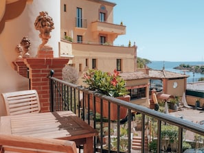 高級客房 | 迷你吧、房內夾萬、獨特設計、獨特裝修