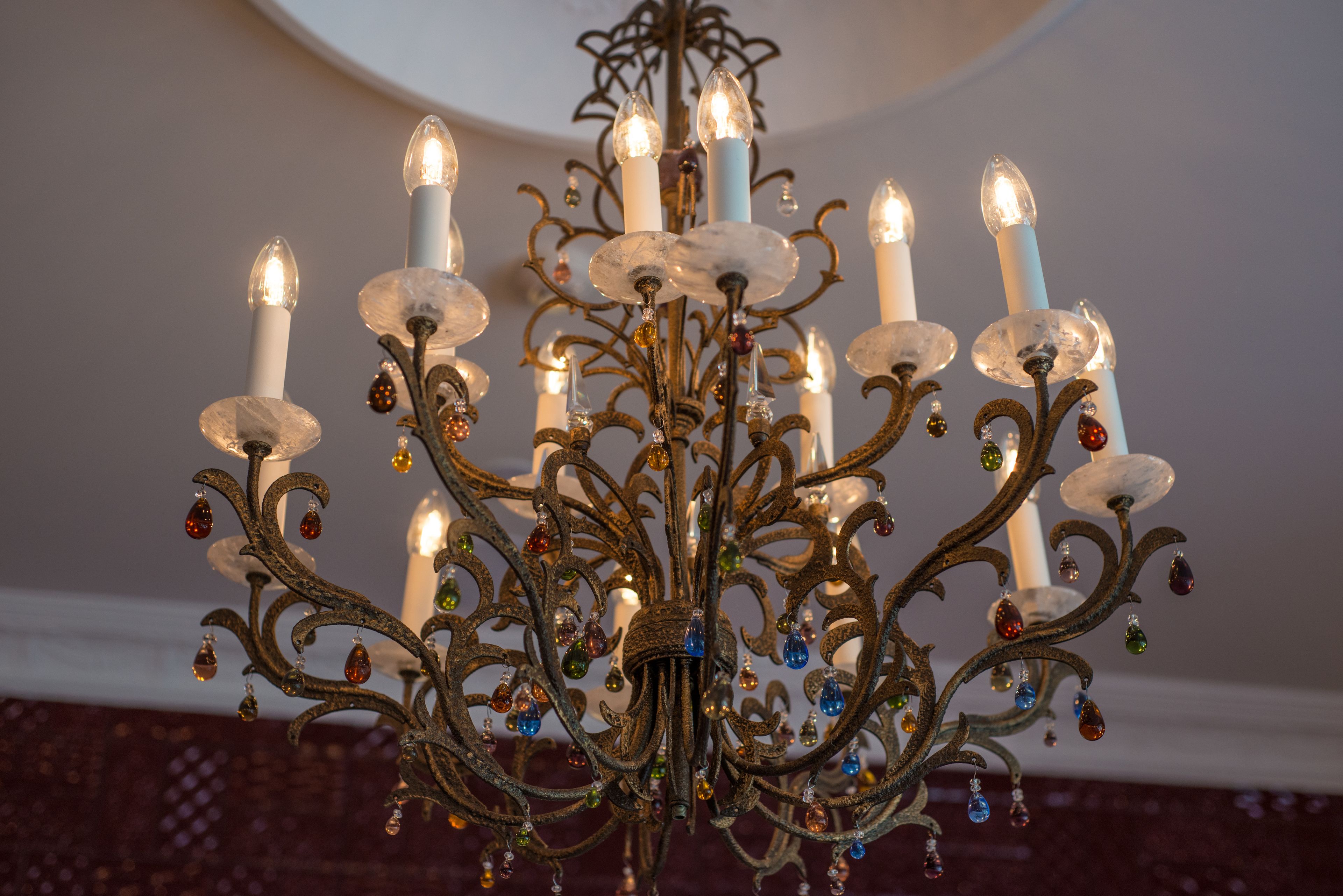 breakfast, dinner served; local cuisine, garden views