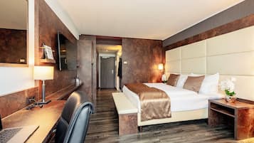 Doppelzimmer | Allergikerbettwaren, Minibar, Zimmersafe, individuell eingerichtet