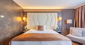 Ropa de cama hipoalergénica y minibar 