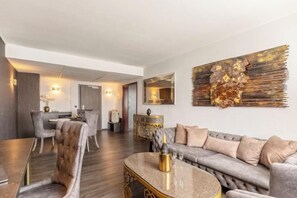 Allergivenligt sengetøj, minibar, pengeskab på værelset