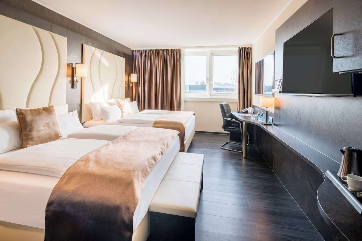 Allergikerbettwaren, Minibar, Zimmersafe, individuell eingerichtet