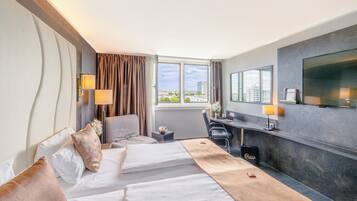 Comfort-Doppelzimmer | Allergikerbettwaren, Minibar, Zimmersafe, individuell eingerichtet