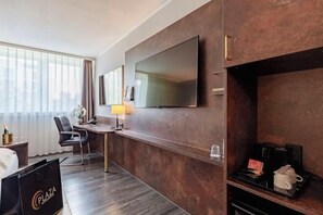 Allergivenligt sengetøj, minibar, pengeskab på værelset