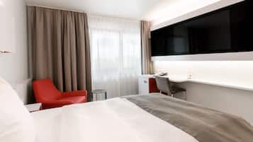 Comfort Double or Twin Room | Hypo-allergenic bedding, free minibar items, in-room safe, desk