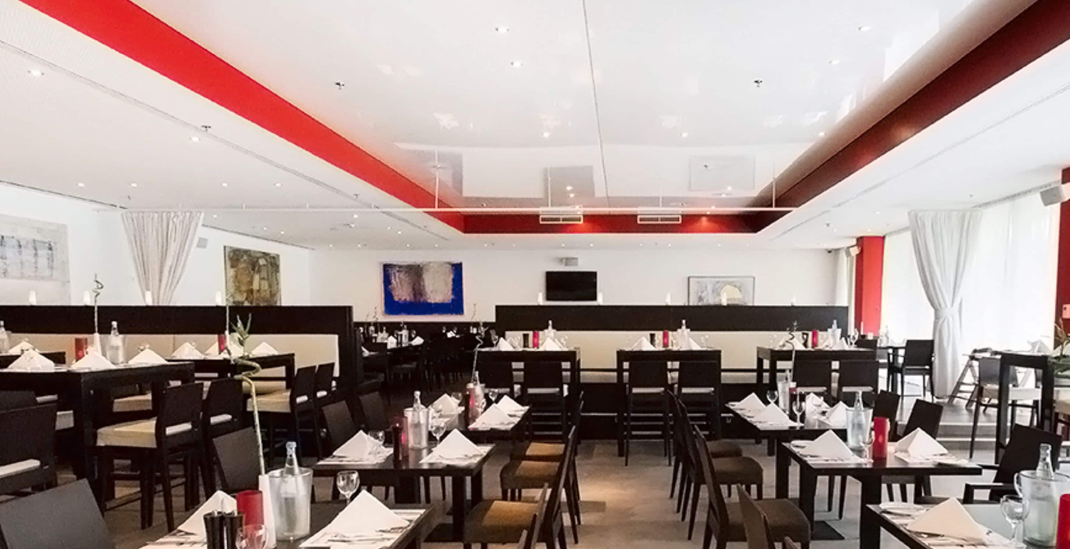 Daily buffet breakfast (EUR 24.9 per person)