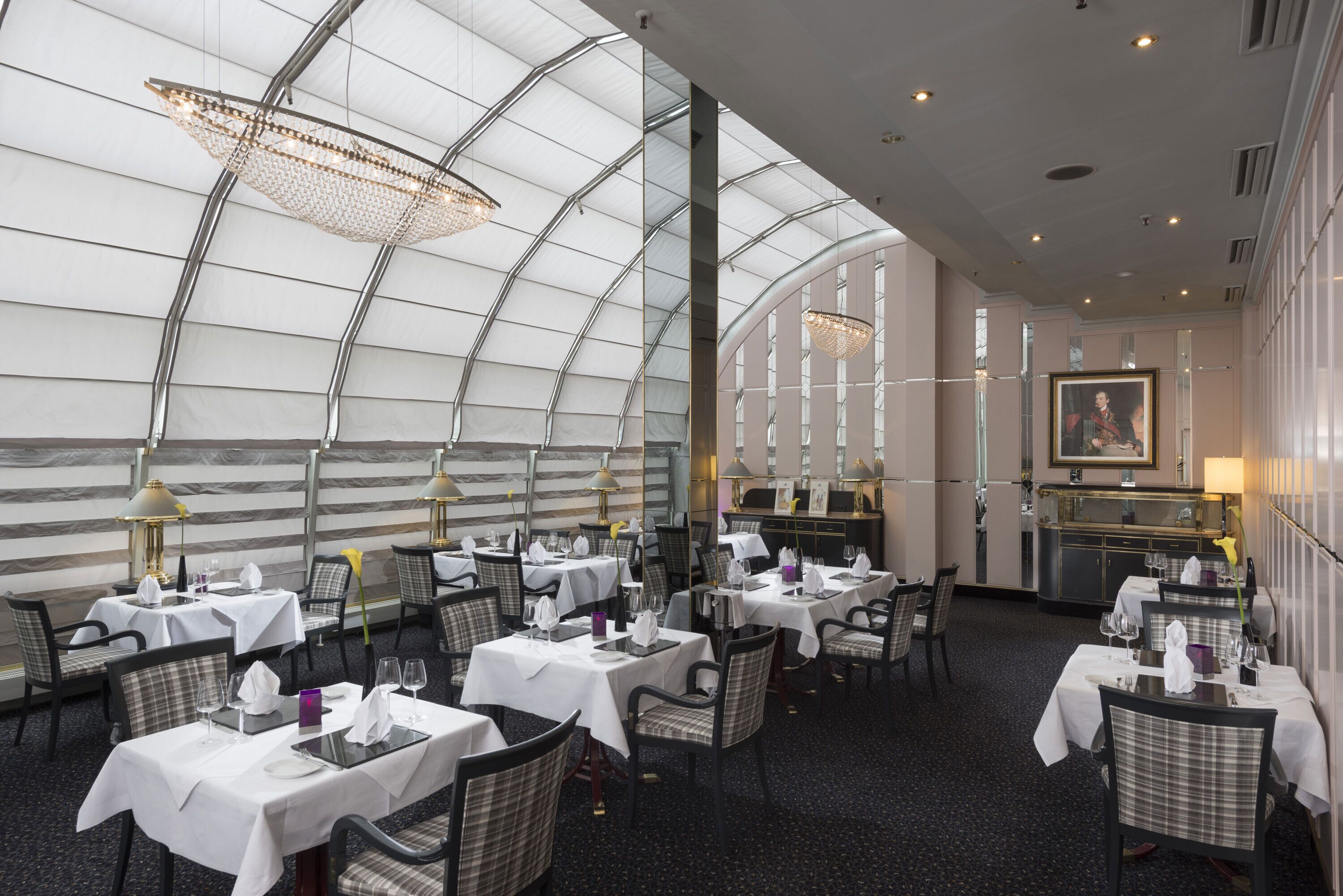 breakfast and dinner served, international cuisine