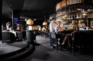 Piano bar