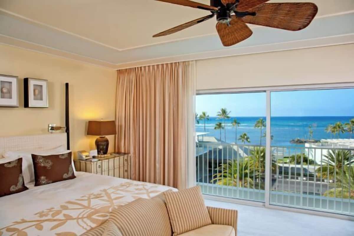 1 bedroom, premium bedding, in-room safe, desk