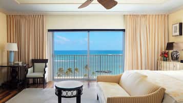 Ocean Front Suite, 1 Bedroom | Literie de qualité supérieure, coffres-forts dans les chambres, bureau