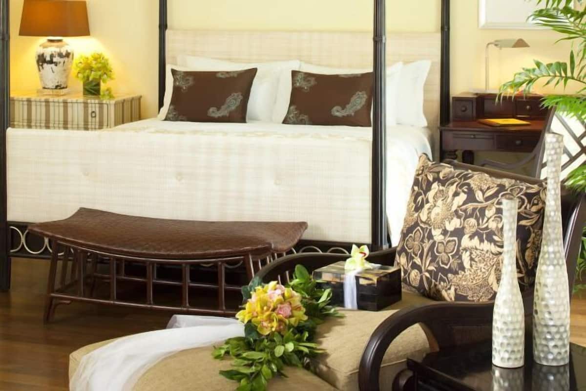 1 bedroom, premium bedding, in-room safe, desk