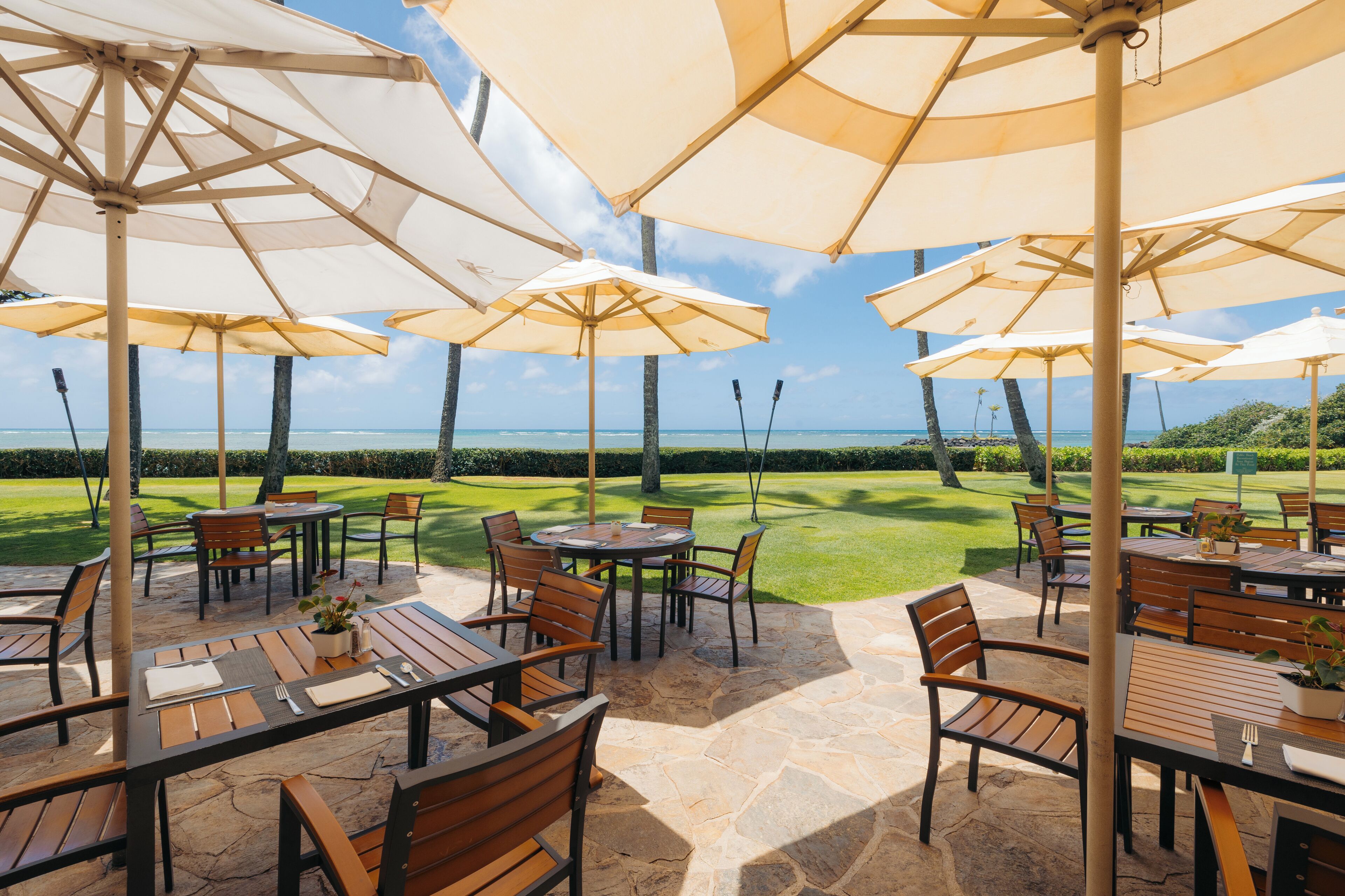 5 restaurants, breakfast, lunch, dinner served; italian cuisine